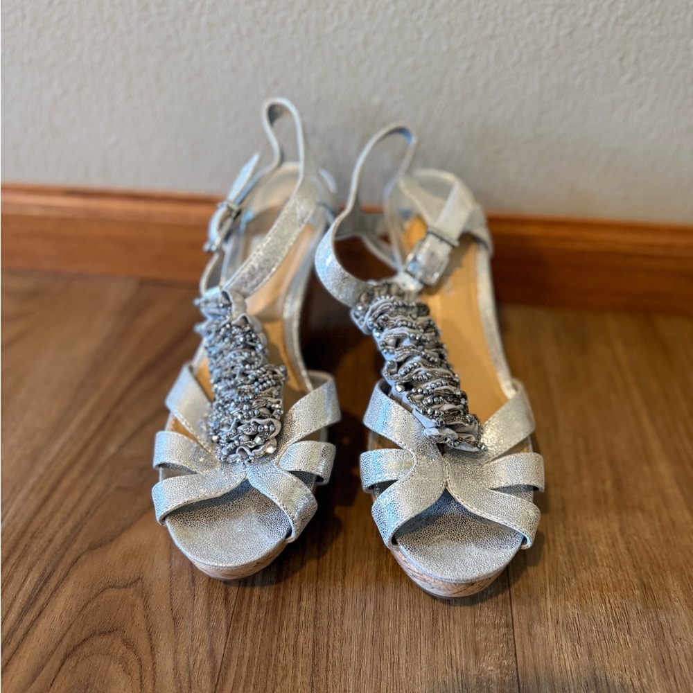 Gianni Bini Silver Wedge Sandals with Intricate Detailing